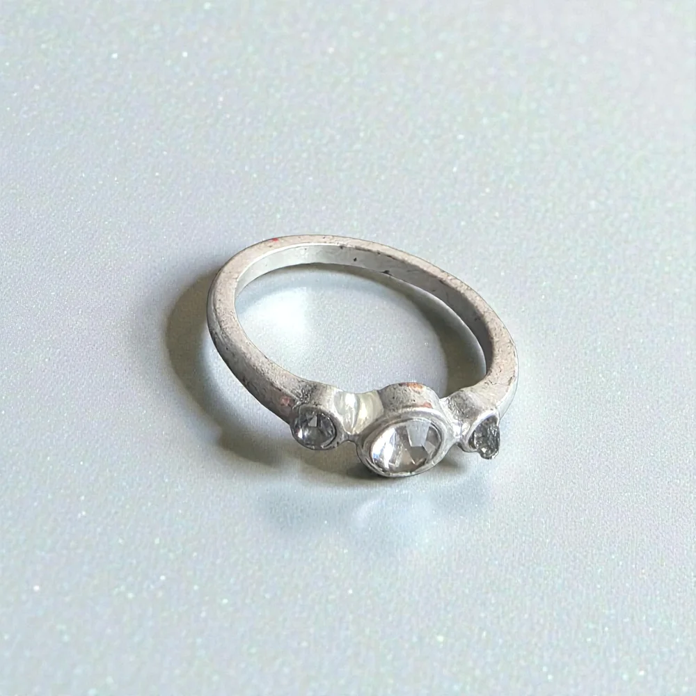 Silver Bezel Set Three Stone Rhinestone Ring Size  4